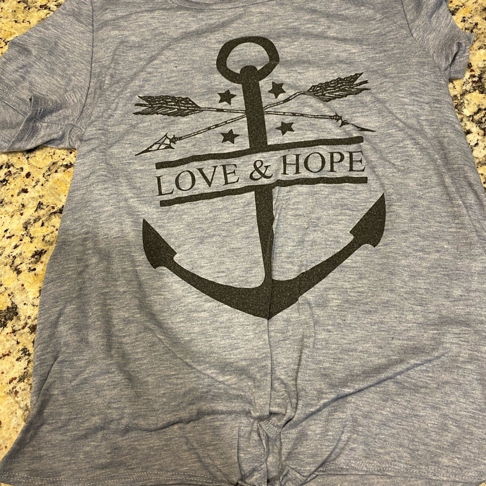 Women’s tee shirt